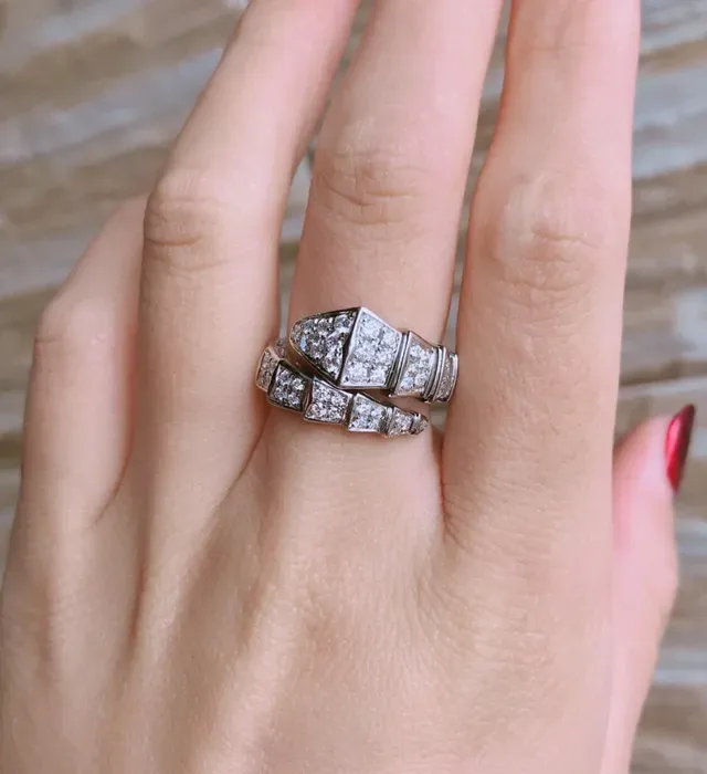 Articulated Pavé-Set Geometric Ring 7