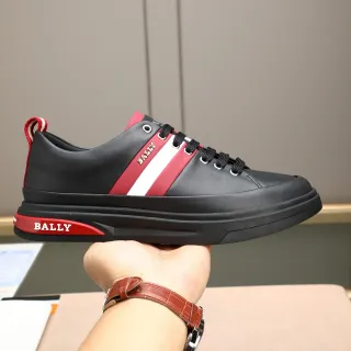 BALLY أحذية رياضية سوداء حمراء بيضاء مطبوعة بخطوط منصة نمط حياة