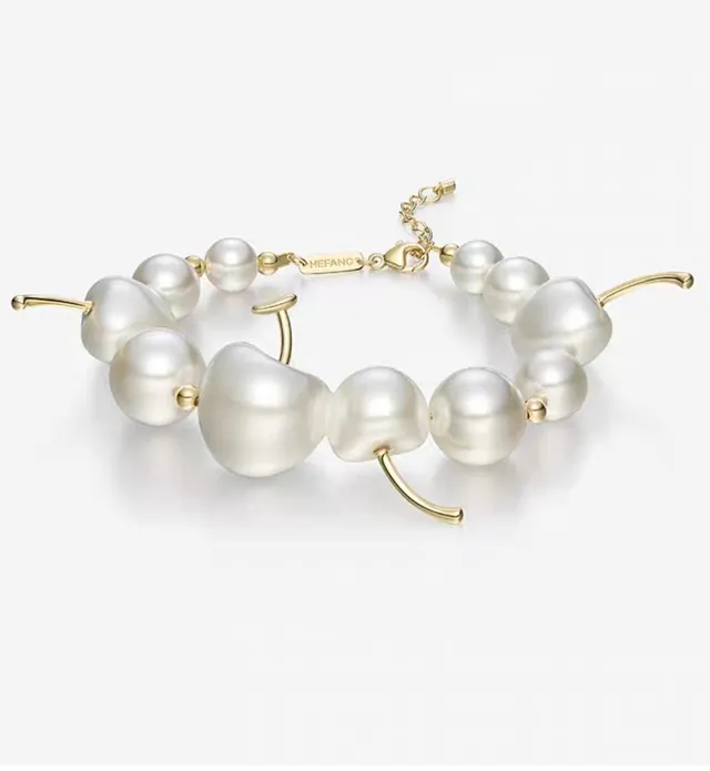 Baroque Pearl and Gold-Tone Wire Necklace 5