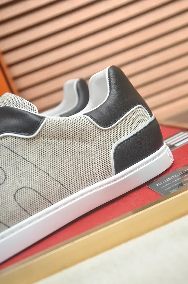 Beige and Black Mesh-and-Leather Panelled Low-Top Lifestyle Sneaker 2