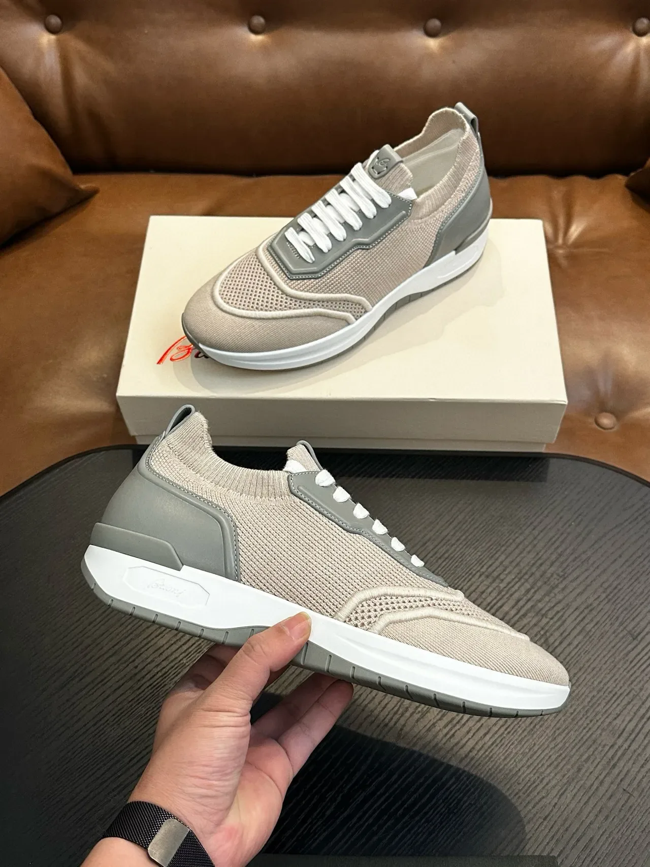 Beige and Gray Mesh Low-Top Lifestyle Sneakers 5