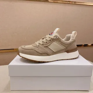 Beige y Off-White Retro Runner Zapatillas Lifestyle