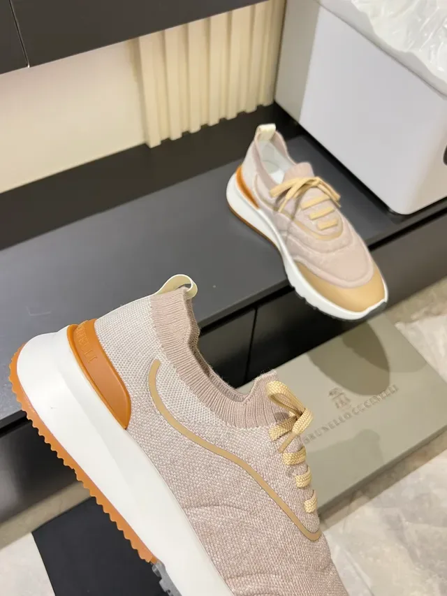Beige and Tan Knit Lifestyle Sneaker 3