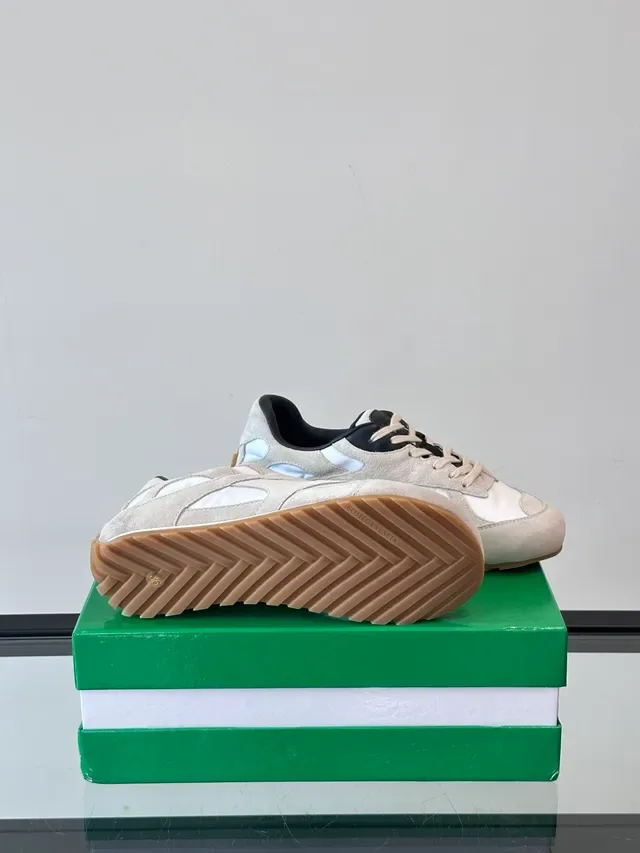 Beige and White Suede Panel Lifestyle Sneakers 2