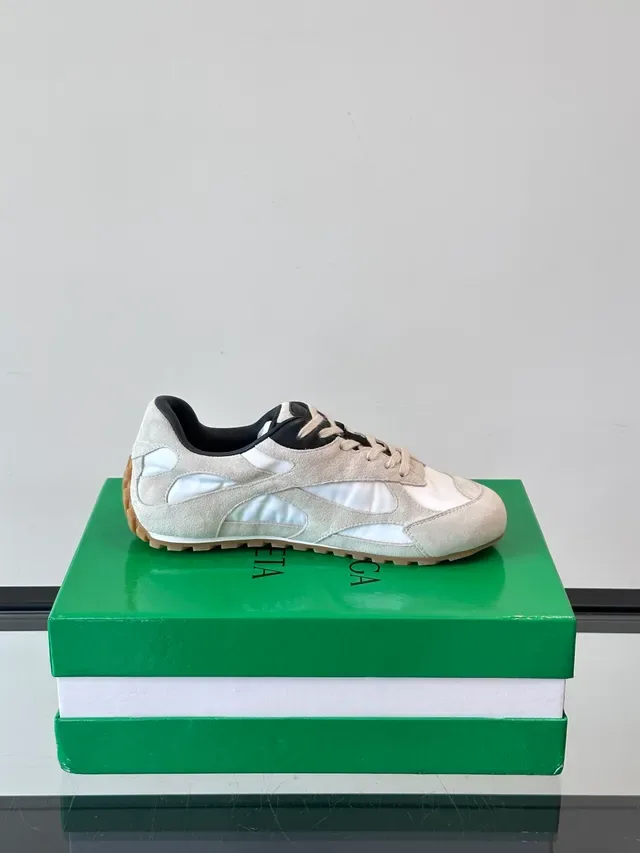 Beige and White Suede Panel Lifestyle Sneakers 4