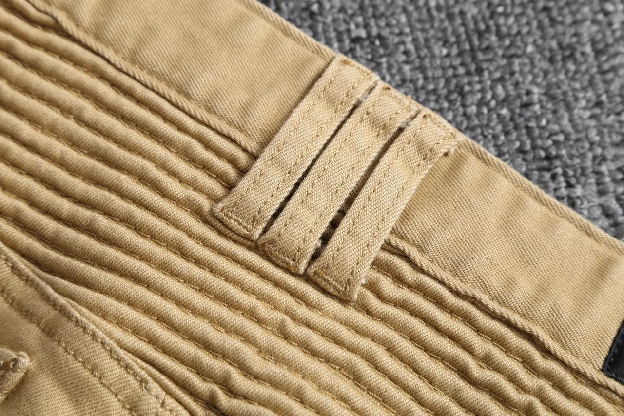 Beige Black Cargo-Style Zippered Thigh Pockets Shorts 3