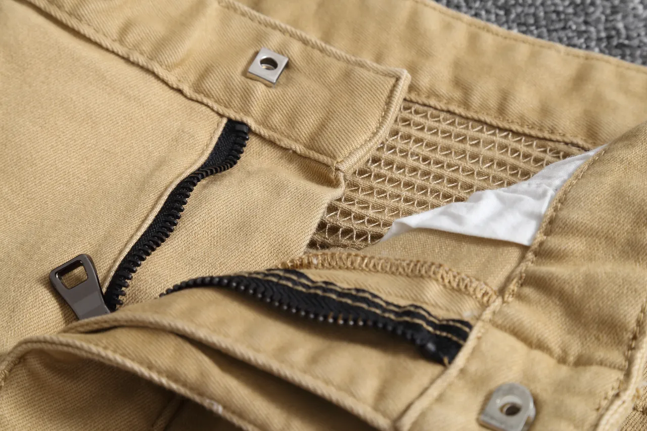 Beige Black Cargo-Style Zippered Thigh Pockets Shorts 6