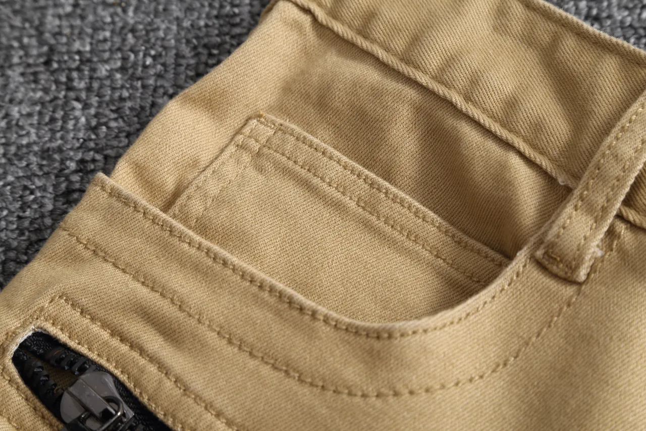 Beige Black Cargo-Style Zippered Thigh Pockets Shorts 8