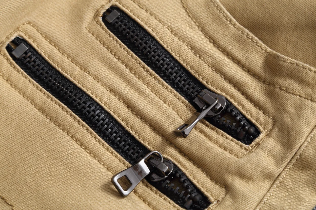 Beige Black Cargo-Style Zippered Thigh Pockets Shorts 9