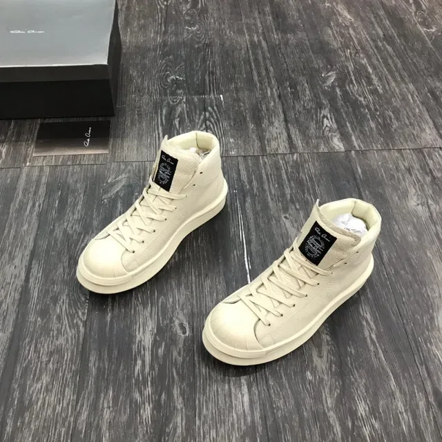 Beige High-Top Pebbled Leather Upper Lifestyle Sneakers 8