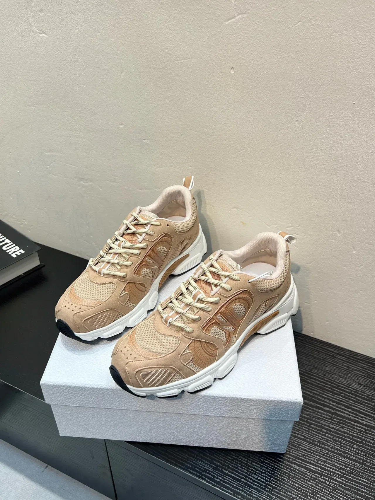 Beige White Chunky Midsole Mixed-Material Upper Sneakers 3
