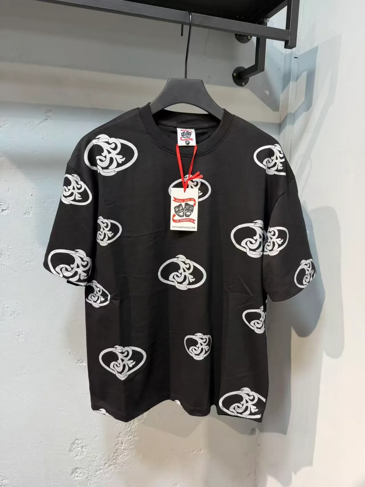 Black and White All-Over Graphic Print Crewneck T-Shirt 4