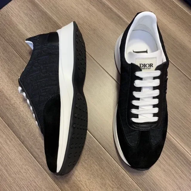 Black and White Embroidered Skull Sneaker 2