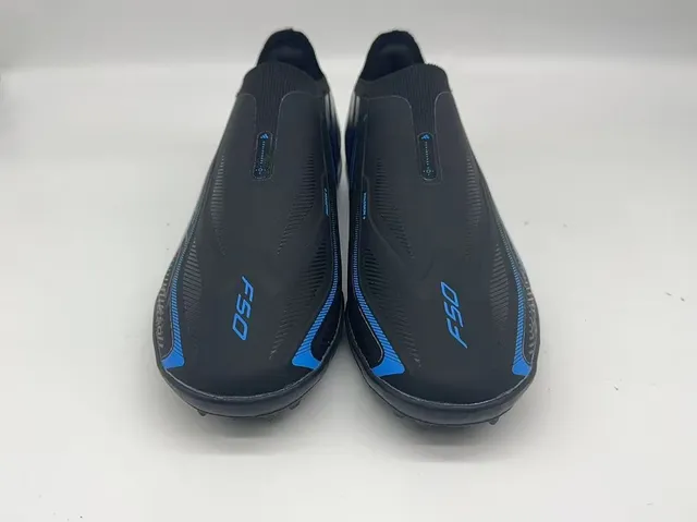 Chaussures de football pour gazon noir et bleu slip-on haut ajusté à la chaussette sans couture construction synthétique 4