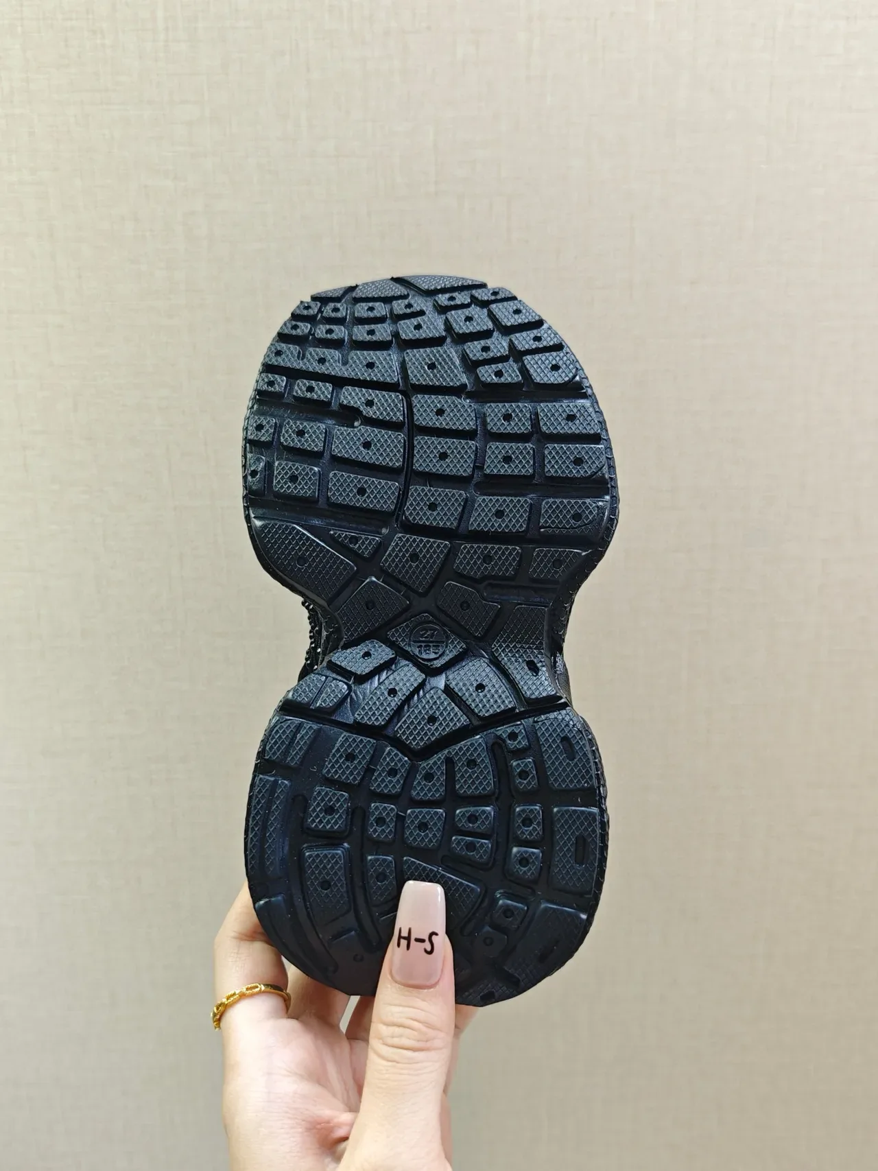 Black Chunky Sole Woven Mesh Upper Sneakers 8