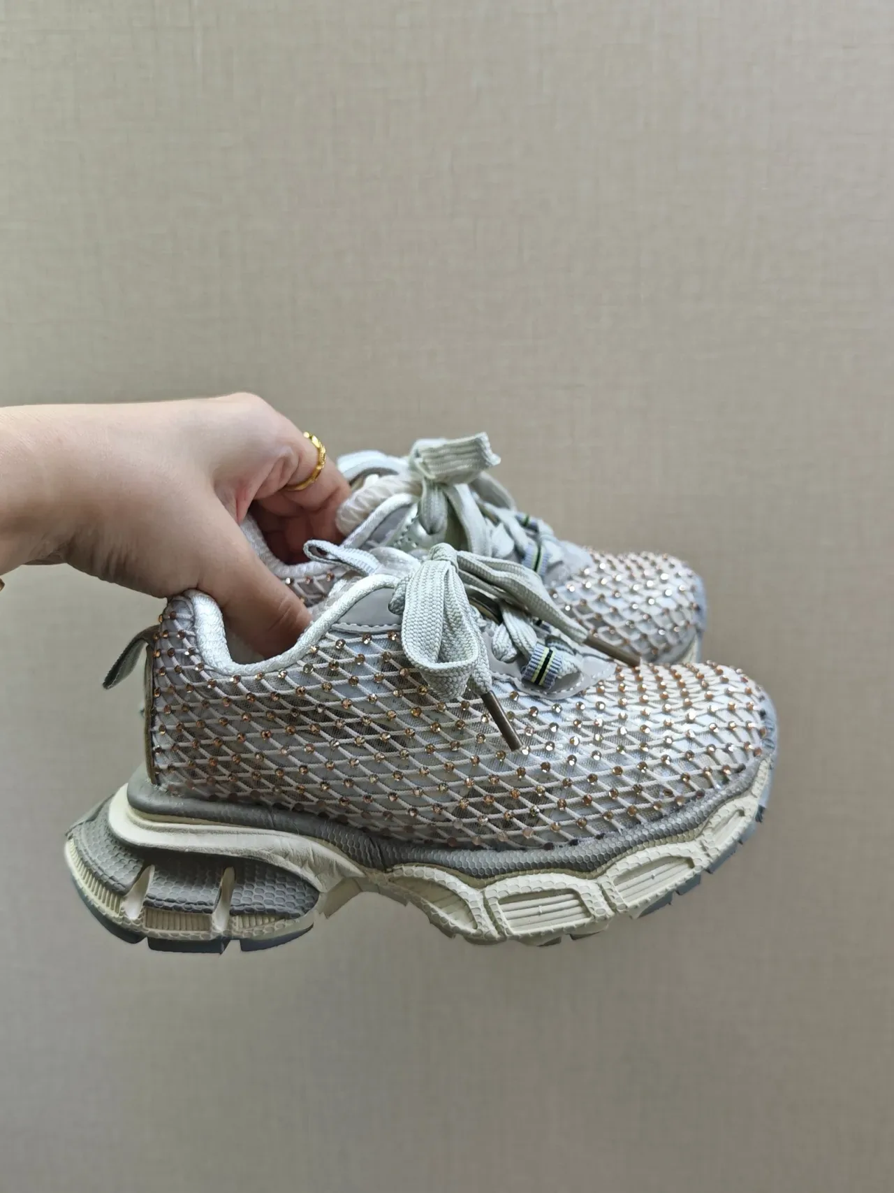 Black Chunky Sole Woven Mesh Upper Sneakers 19
