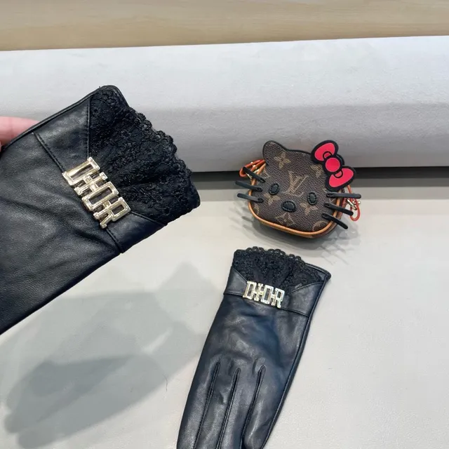 Black Gold Lace Cuff Leather Gloves 2