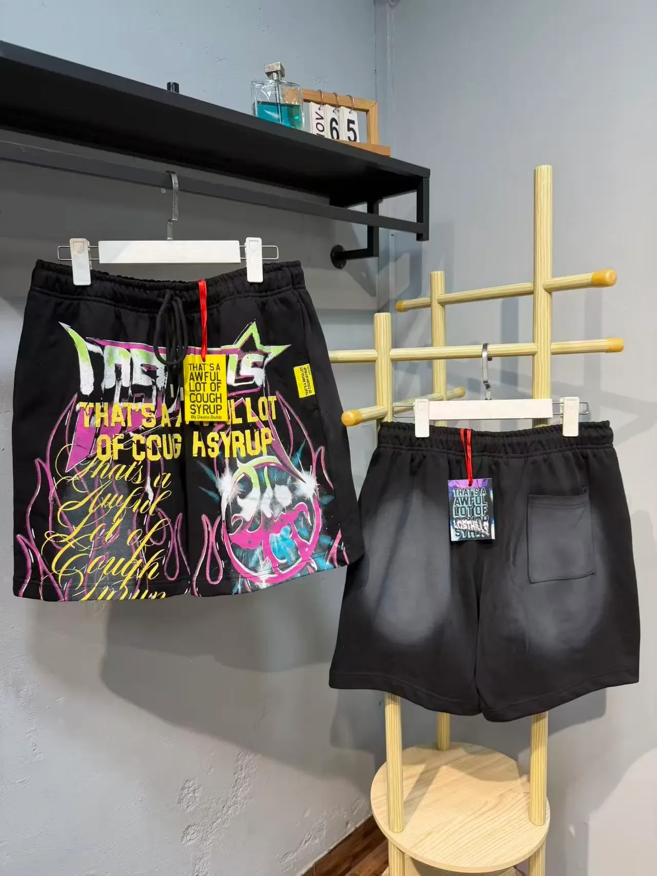 Black Graphic-Print Drawstring Waist Shorts 4
