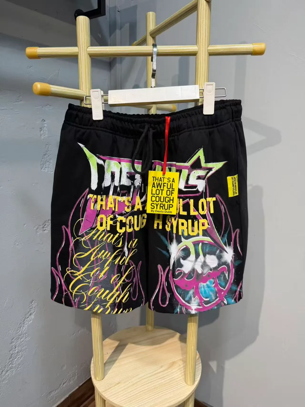 Black Graphic-Print Drawstring Waist Shorts 5