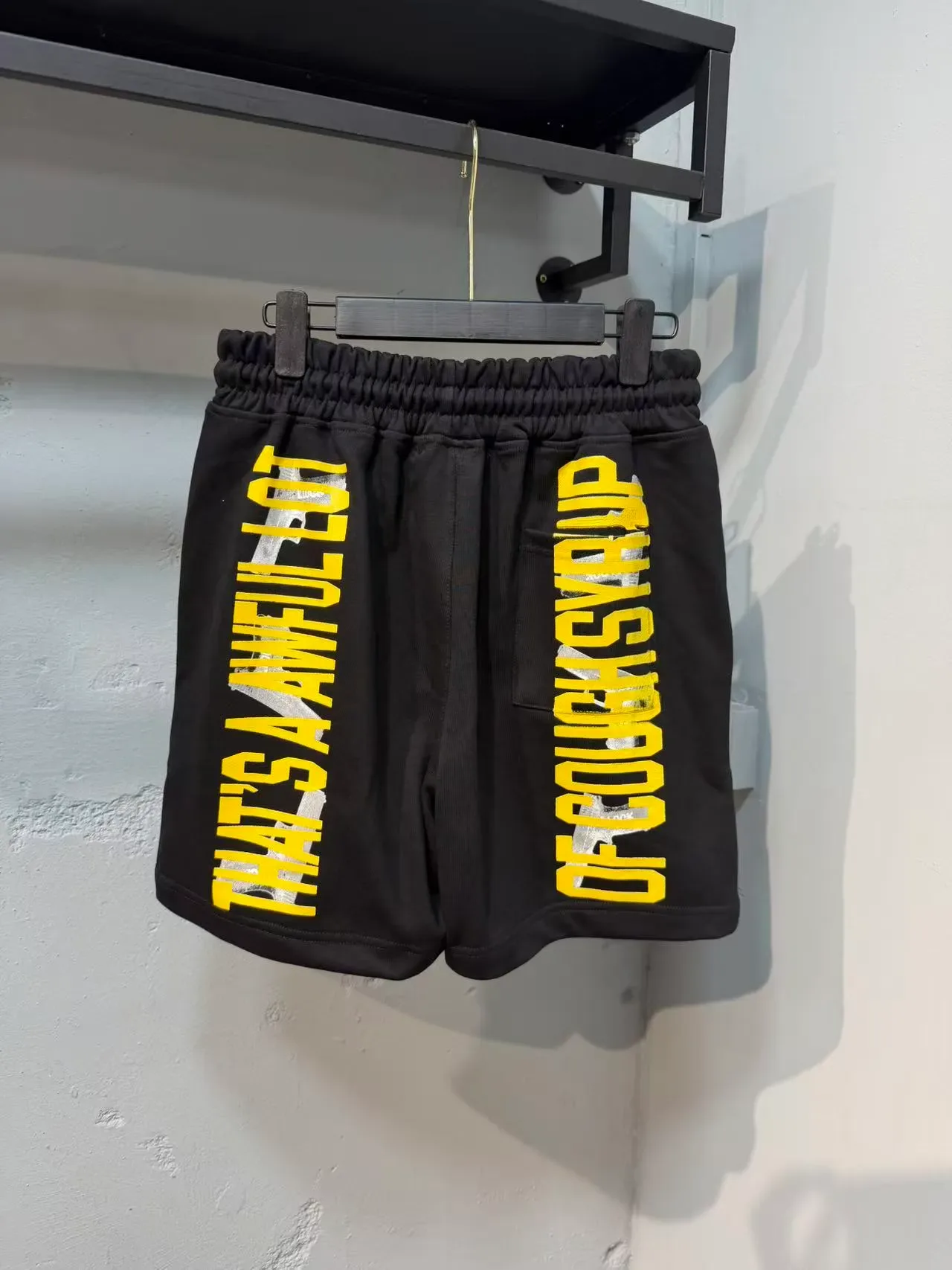 Black Graphic-Print Elastic-Waist Drawstring Shorts 6