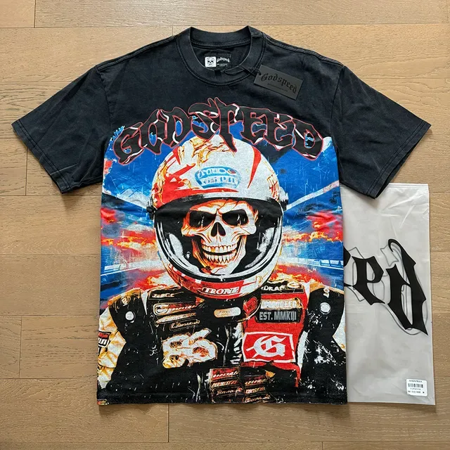 Black Graphic-Print Oversized Racer Skull Helmet T-Shirt 5