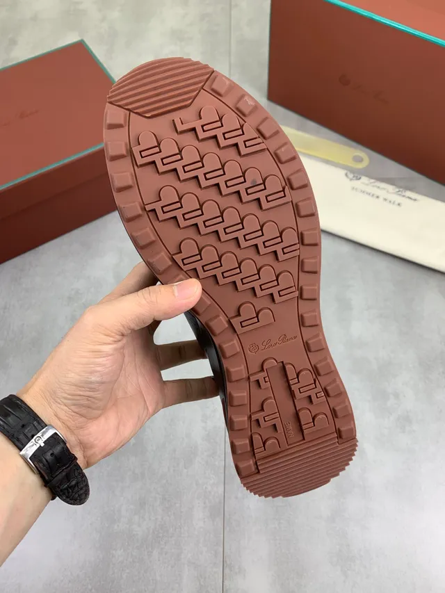 Black Leather Lace-Up Thick-Sole Casual Shoe 2