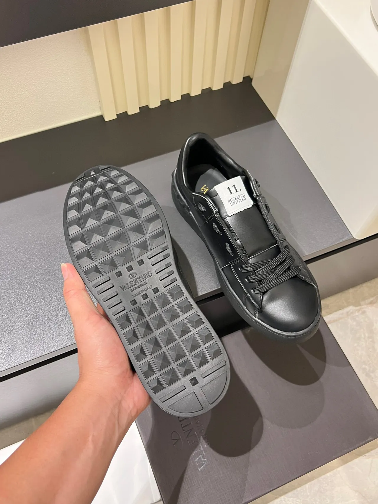 Black Panelled Low-Top Platform Sneaker 2