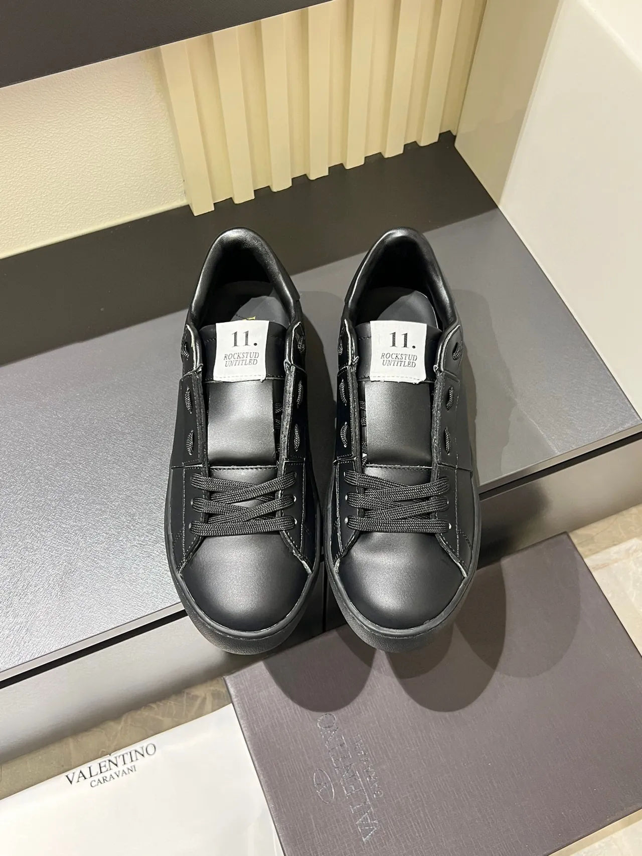 Black Panelled Low-Top Platform Sneaker 4