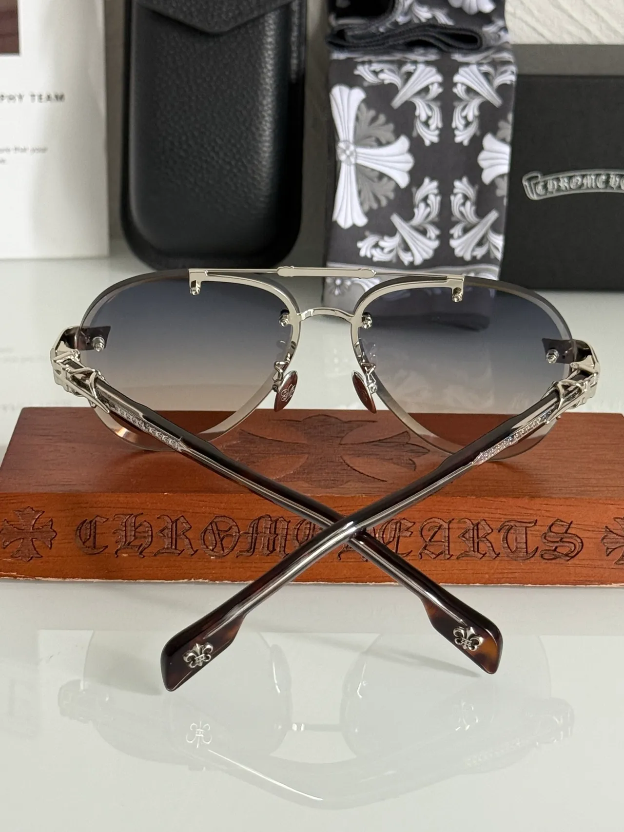 Black Silver Aviator Metal Frame Sunglasses 2