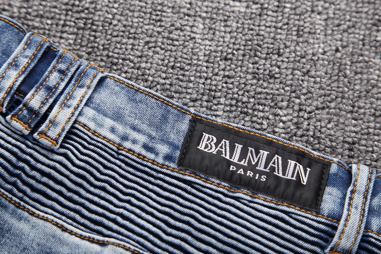 Blue Black Distressed Medium-Wash Denim Zippered Thigh Pockets Shorts 3