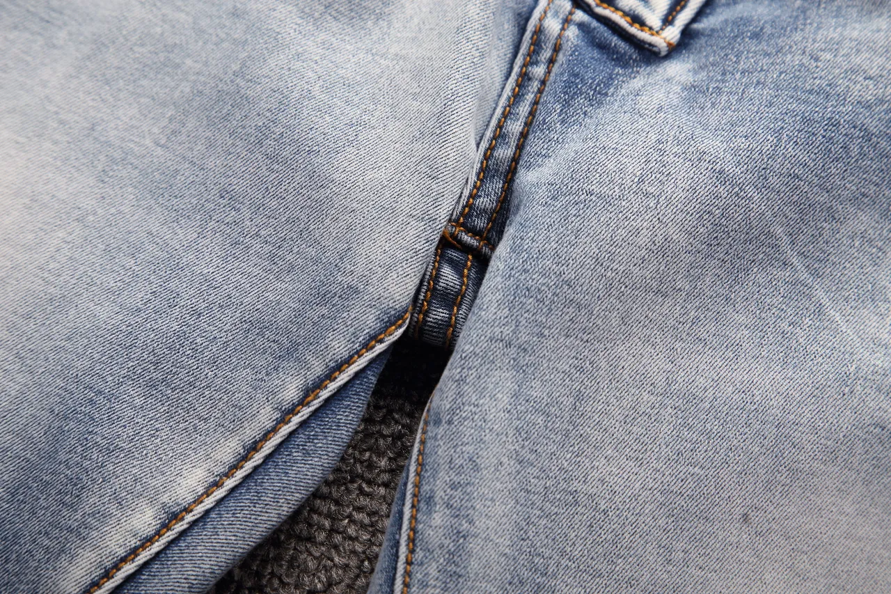 Blue Black Distressed Medium-Wash Denim Zippered Thigh Pockets Shorts 9