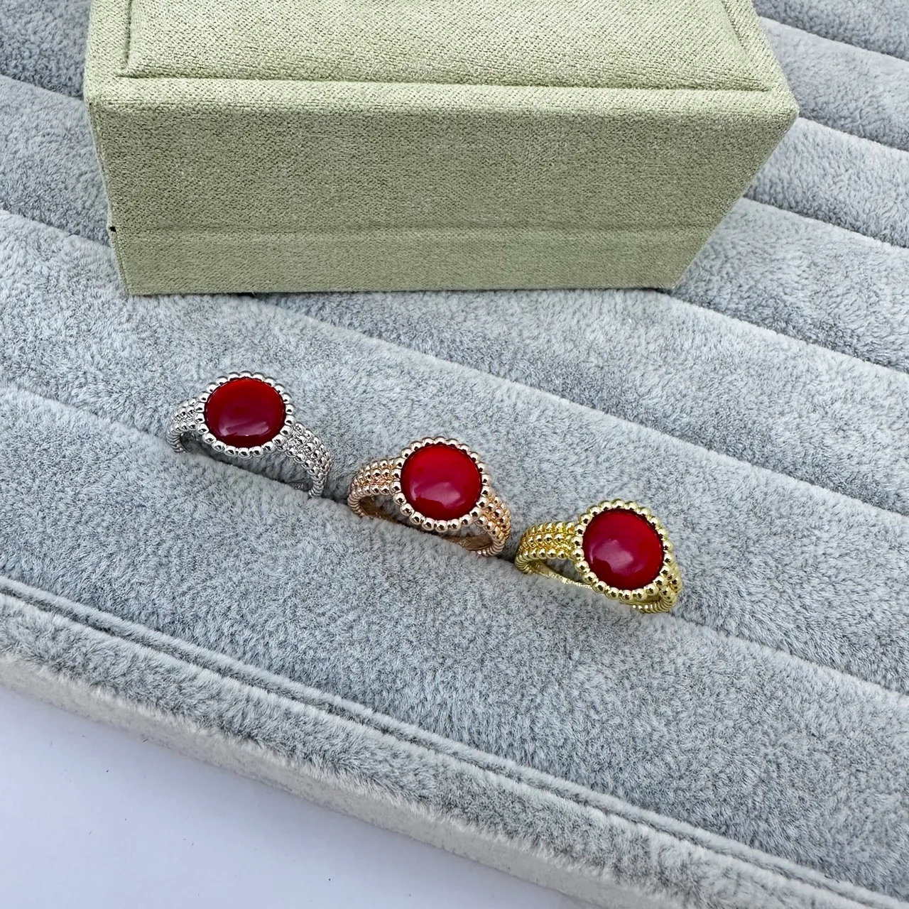Blue Gold Cabochon-Set Beaded Bezel Ring 5