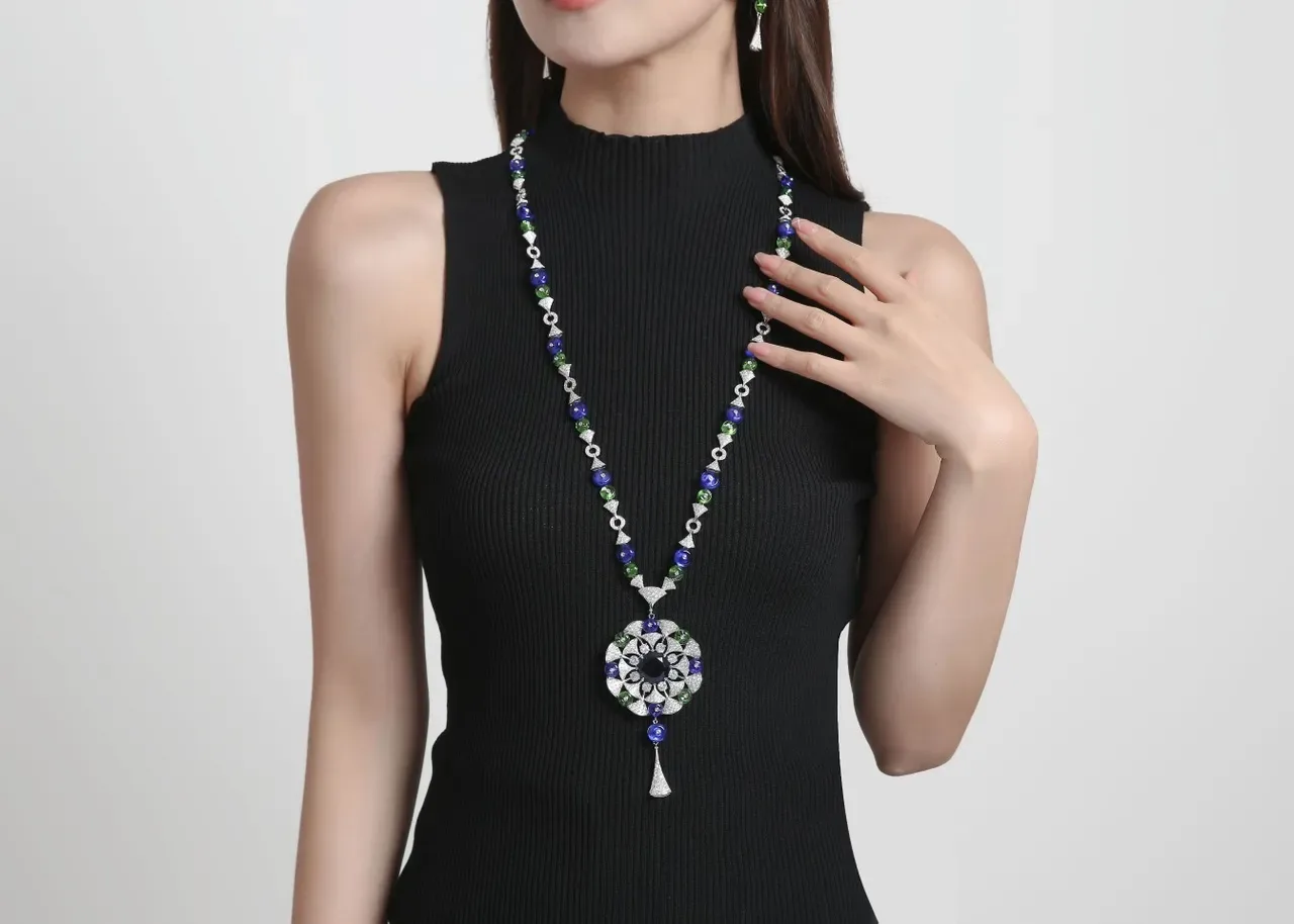 Blue Green Beaded Chain Floral-Inspired Pendant Necklace 2