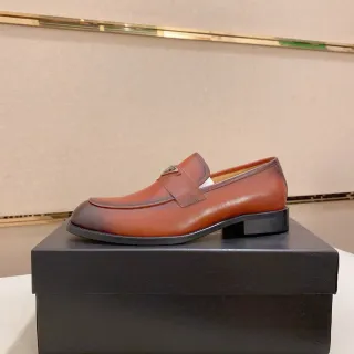 棕色 黑色 Cognac 皮革 Penny Loafer