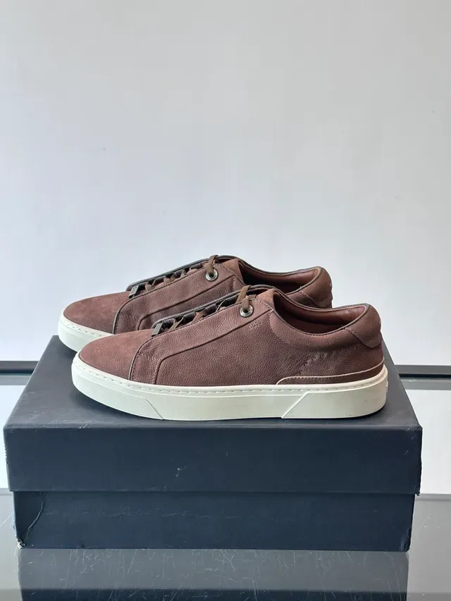 Brown Suede-Textured Low-Top Lace-Up Lifestyle Sneakers 5