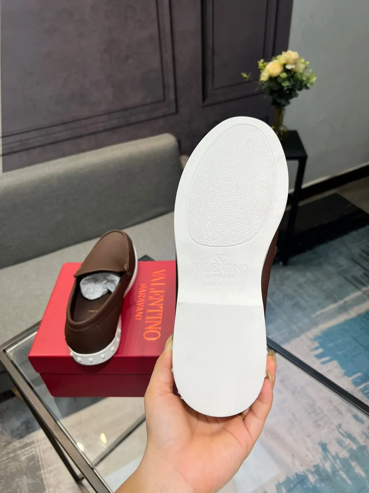 Brown White Pebbled Leather Moc-Toe Stitching Loafer 7