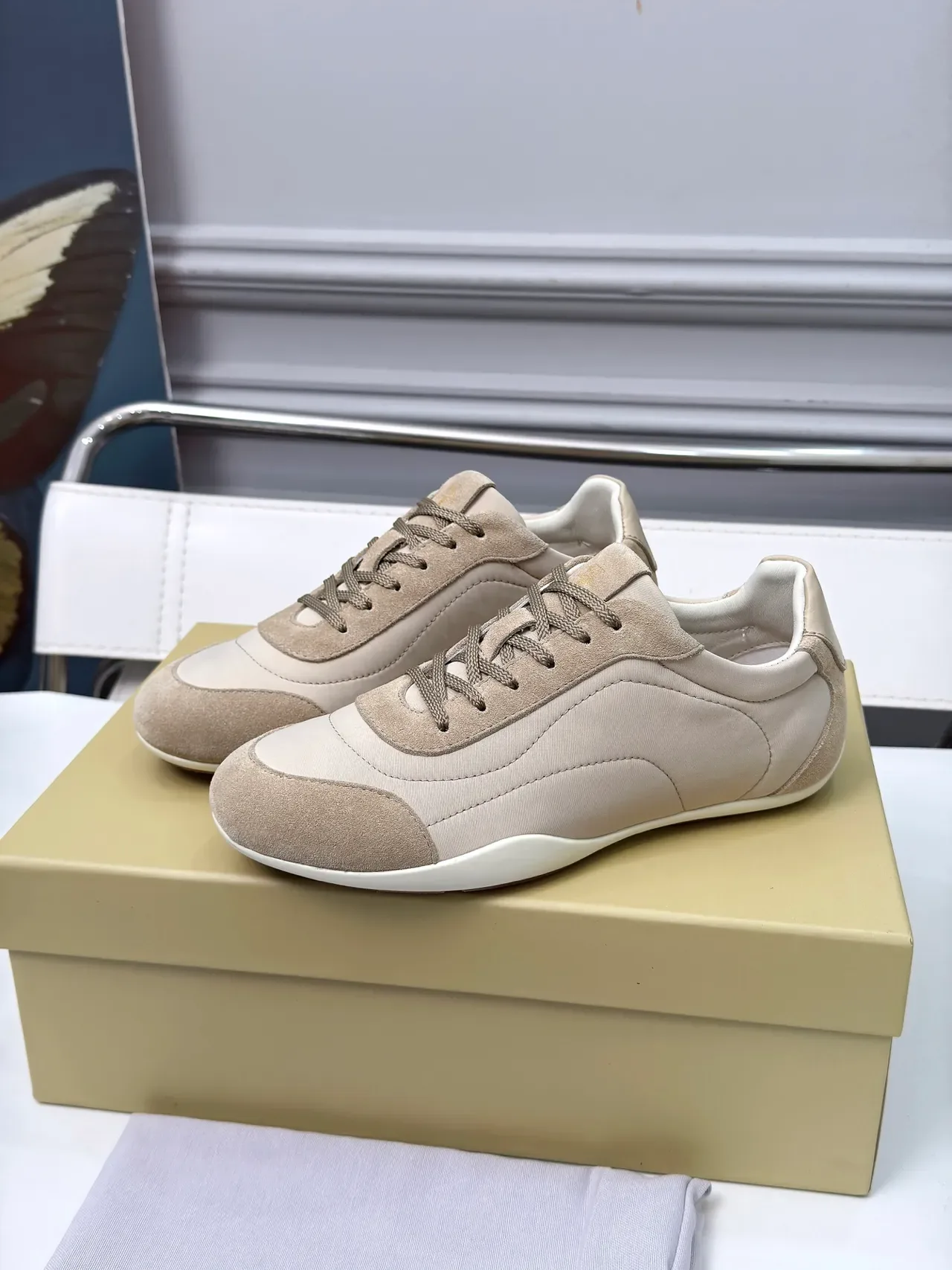 Cucinelli حذاء رياضي بيج سويد ونسيج لايف ستايل 5