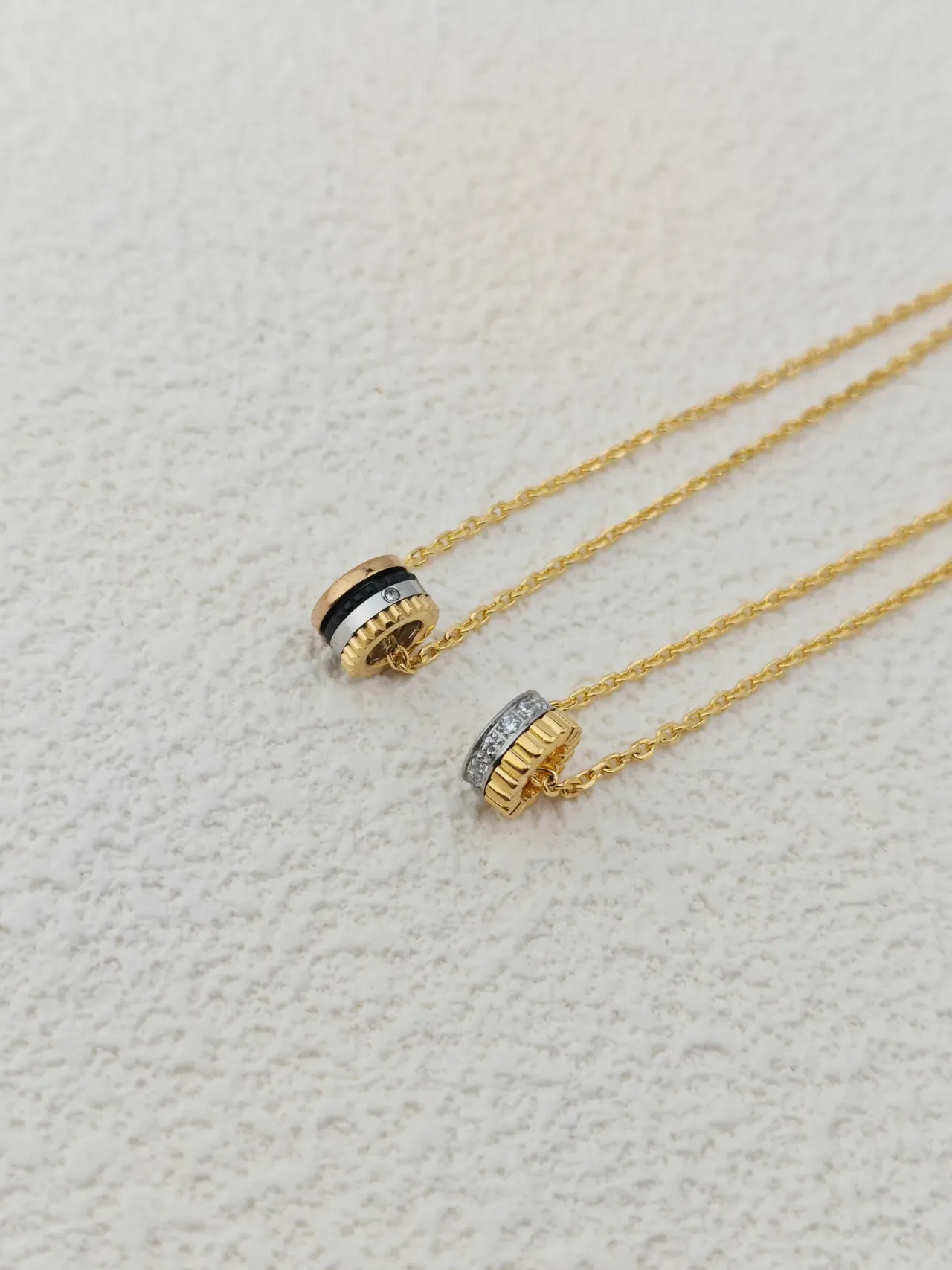 Cylindrical Multi-Band Enamel Pendant Chain Necklaces 2