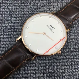 Daniel Wellington Brown White Minimalist Dial Crystal Hour Markers Quartz Watch