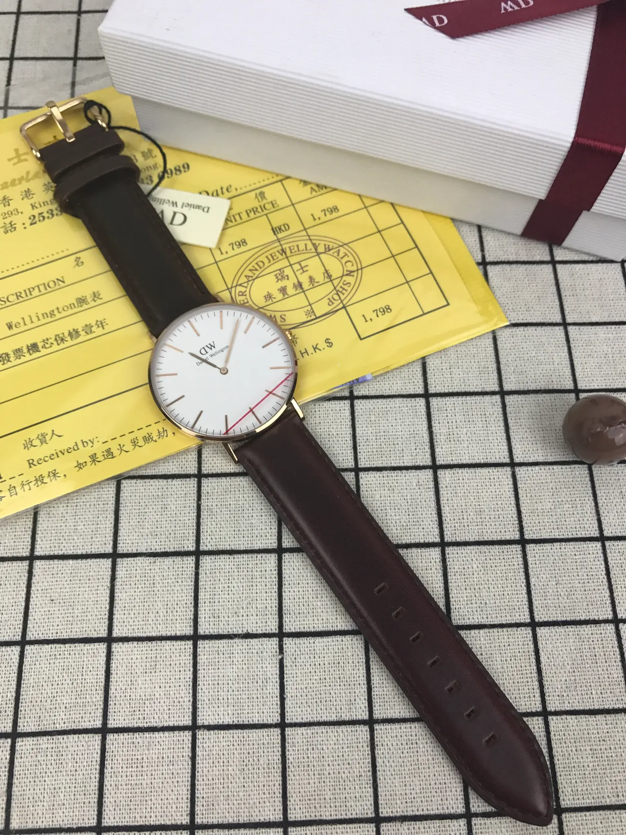 Daniel Wellington Classic Petite White Dial Brown Leather Strap Quartz Watch 2