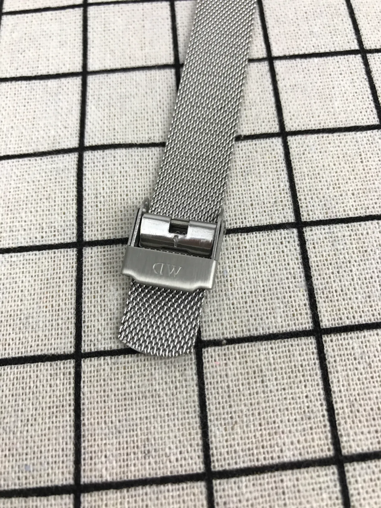 Daniel Wellington Classic Petite White Dial Silver Mesh Quartz Watch 4