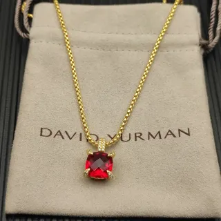 David Yurman قلادة حجر أحمر مقطوع على شكل وسادة