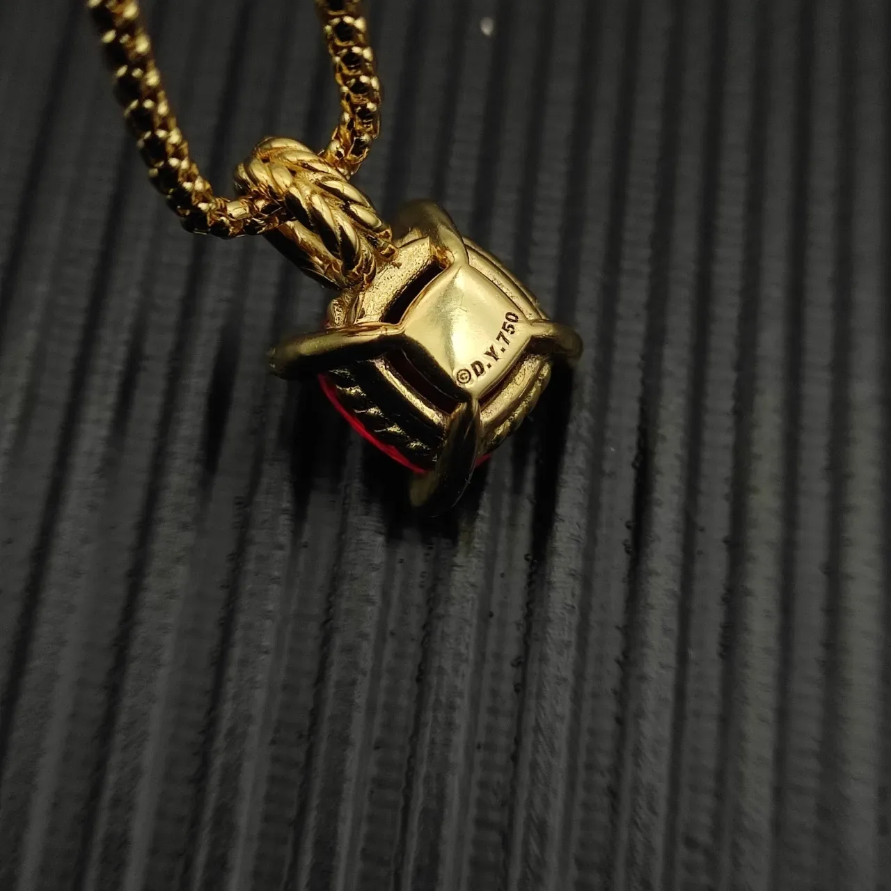 David Yurman Cushion-Cut Red Gemstone Pendant Necklace 8