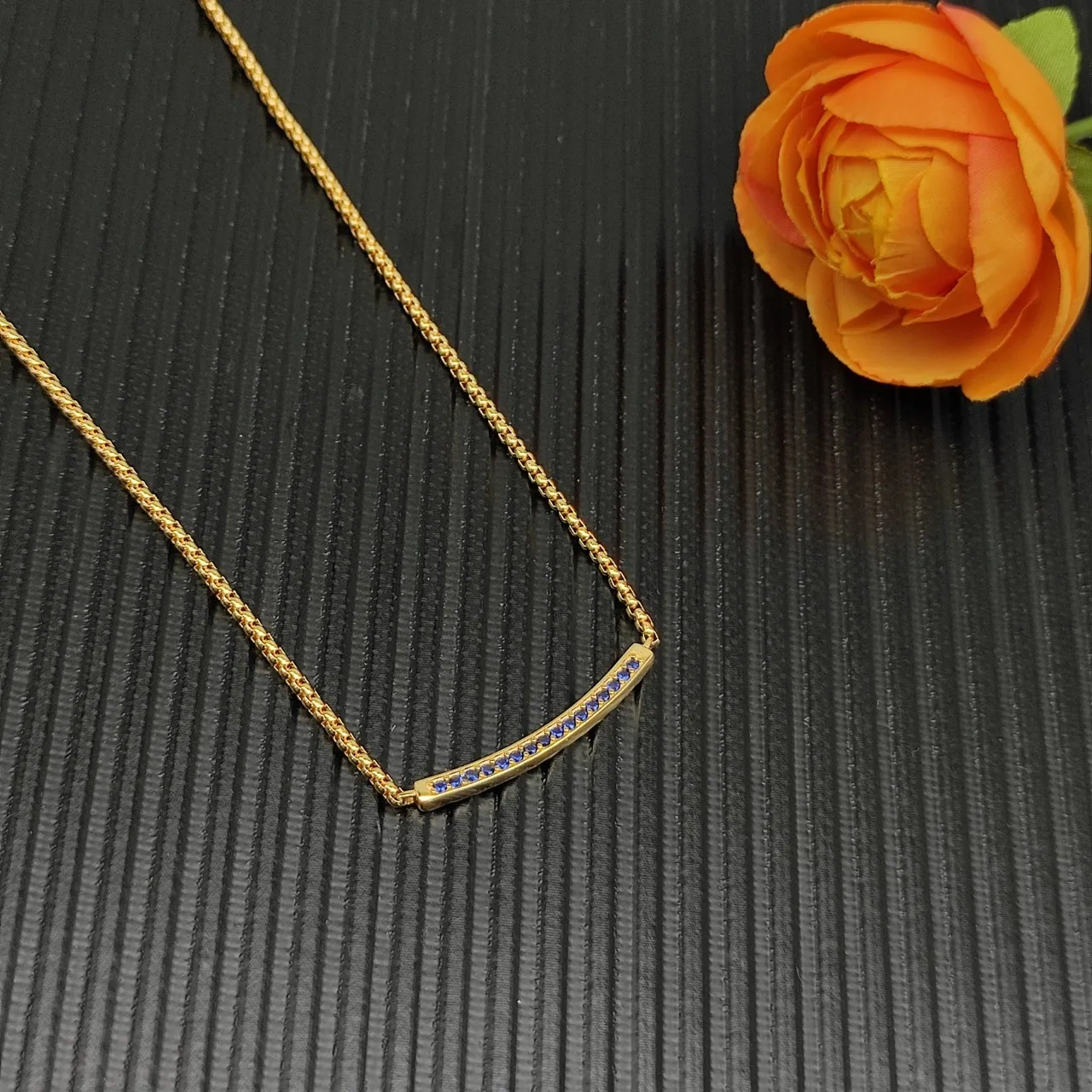 David Yurman Gold Blue Curb-Link Chain Curved Bar Pendant Necklace 6