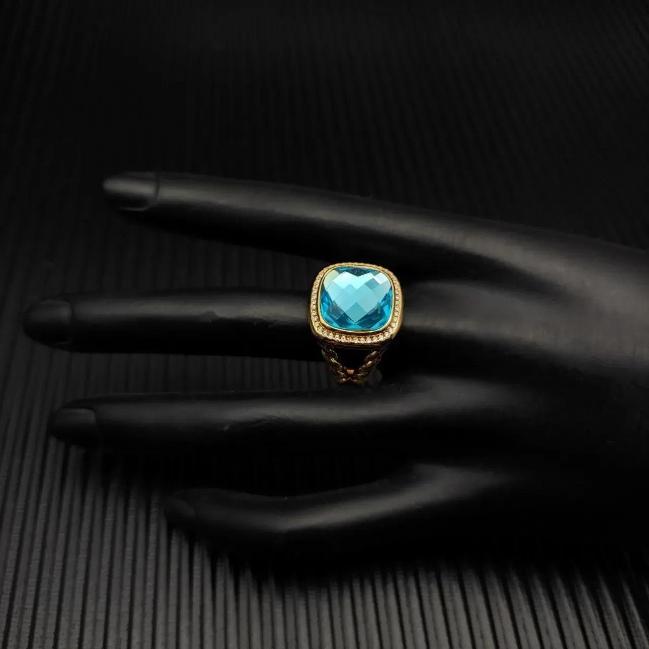 David Yurman Gold Blue Twisted Cable Shoulders Cushion-Cut Stone Ring 6