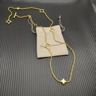 Collar David Yurman Cadena Box Motivo Estrella Oro