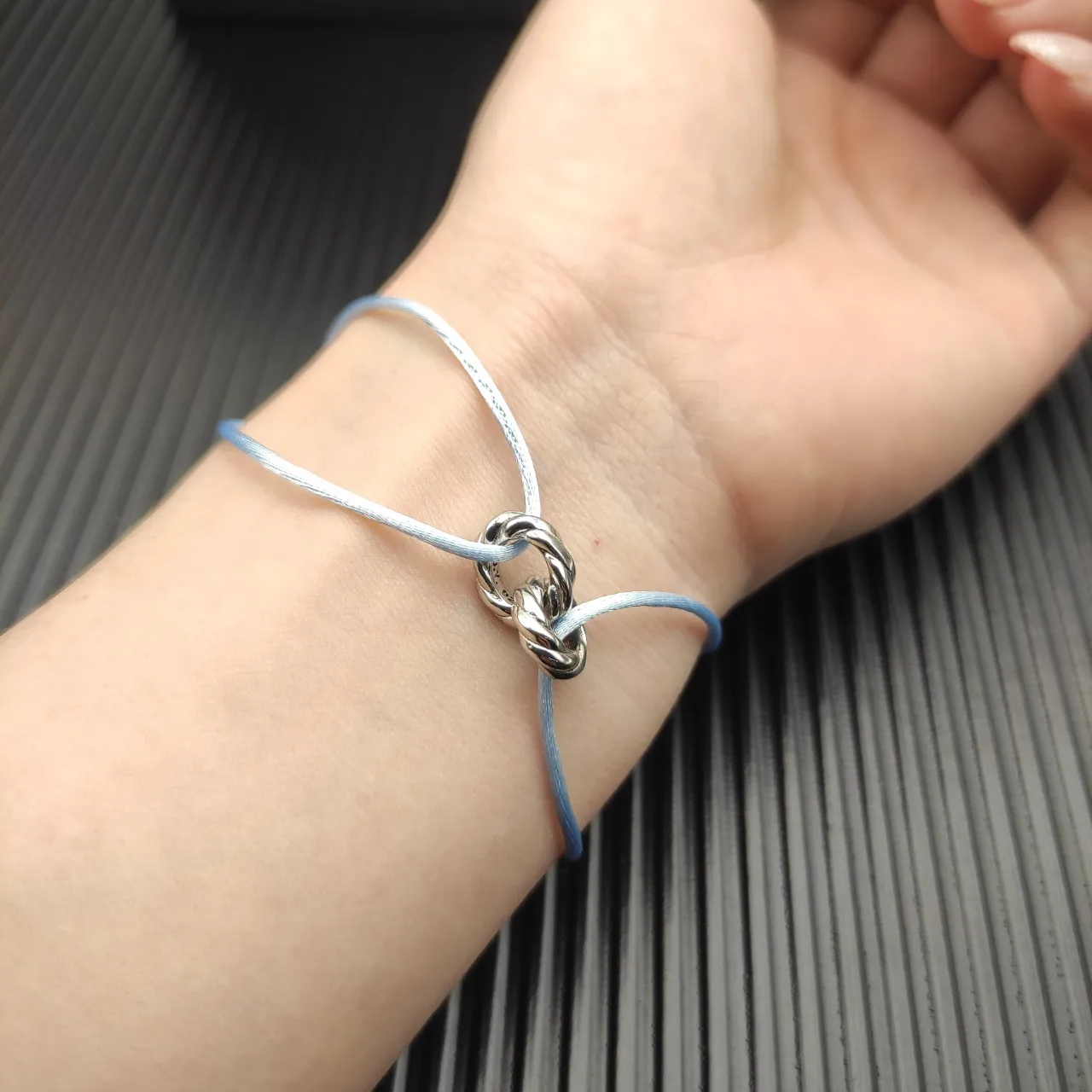 David Yurman Knot Charm Blue Silver Twisted Adjustable Cord Bracelet 9