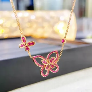 قلادة فراشتان Pavé حجر وردي Gold-Tone
