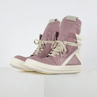 Tênis plataforma de couro rosa poeirento de cano alto