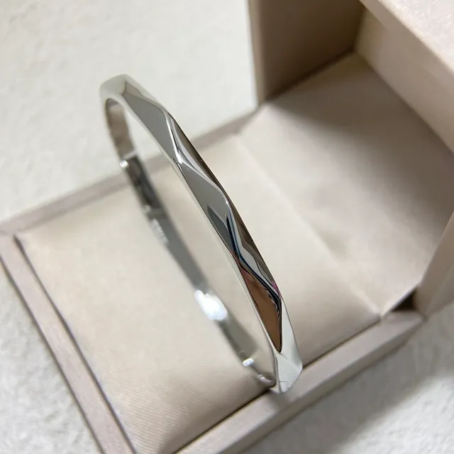 Faceted Geometric Multi-Tone Metal Bangle Bracelets 5